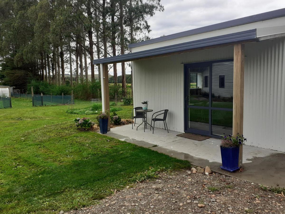 Hotel Pin Oaks Whanganui Esterno foto